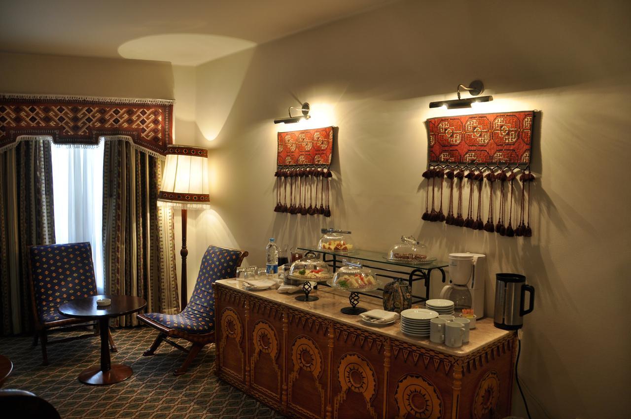 Quetta Serena Hotel エクステリア 写真